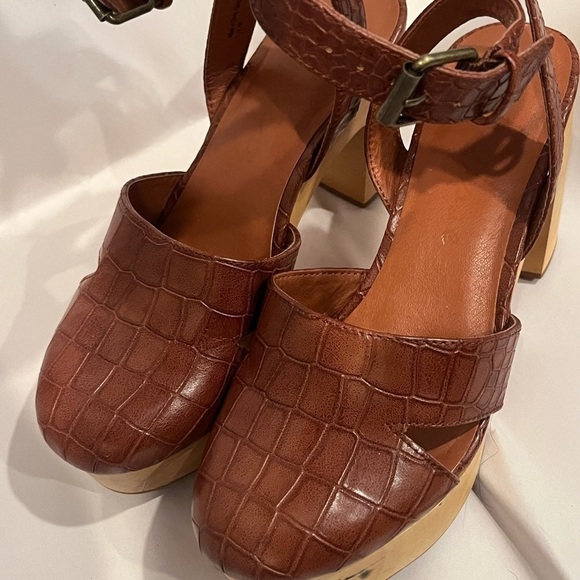 Matisse Rich brown sunset clog block heel was sold by Free People size 7 - Picture 3 of 12